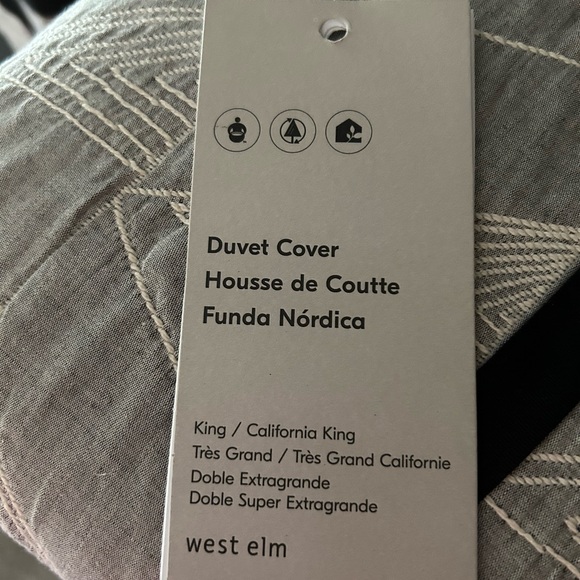 West Elm Gray Duvet Cover & Shams - King (duvet insert not included) - Picture 4 of 5